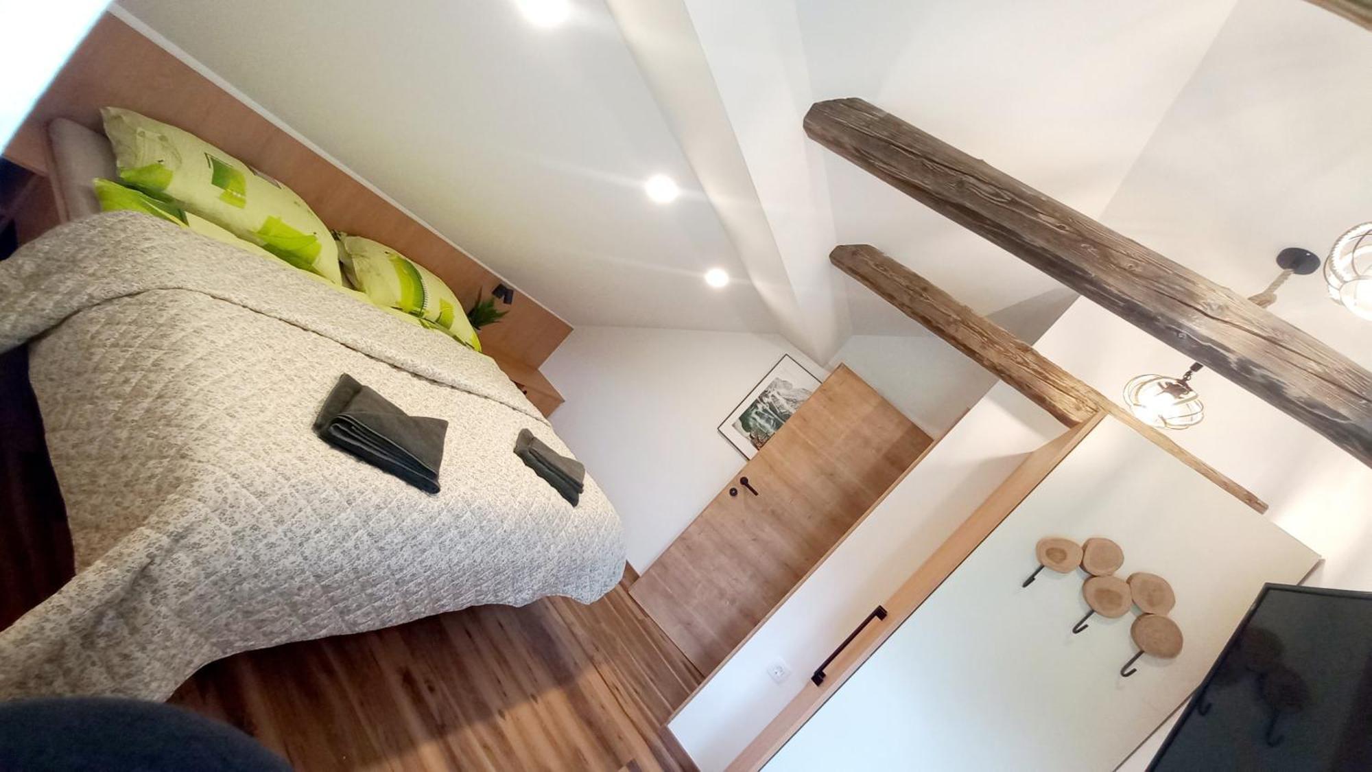 Apartma Rozle モイストラナ エクステリア 写真